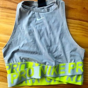 Nike Pro Crop Top